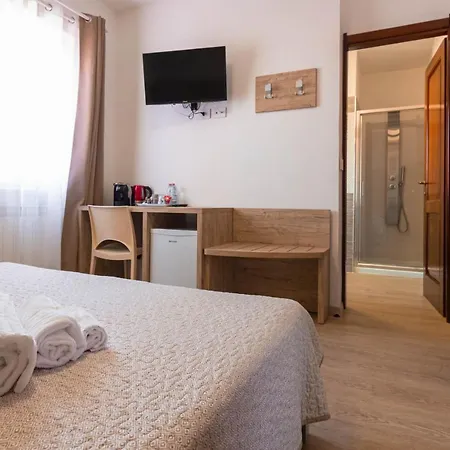 ゲストハウス Roccabianca &