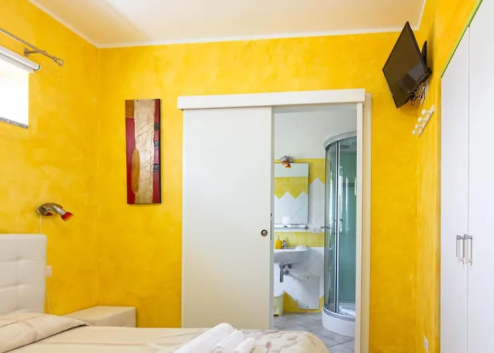 Roccabianca & Konukevi