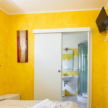 Roccabianca Rooms&studios Affittacamere