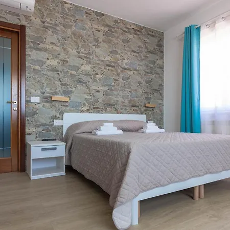 Roccabianca Rooms&studios 4*