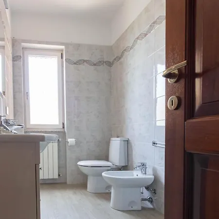 Roccabianca Rooms&studios Affittacamere 3*