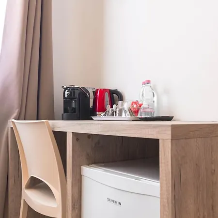 Roccabianca & Casa de hóspedes 3*